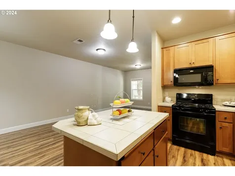 14213 Russ Wilcox Way Oregon City OR 97045