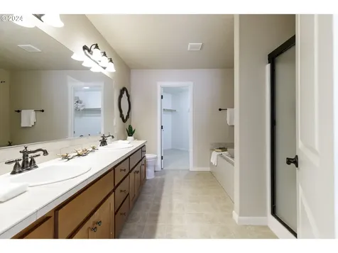 14213 Russ Wilcox Way Oregon City OR 97045