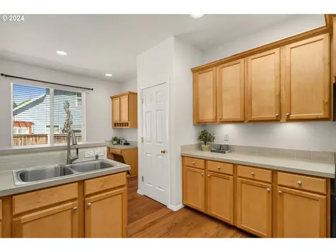 20263 Canterwood Court Oregon City OR 97045