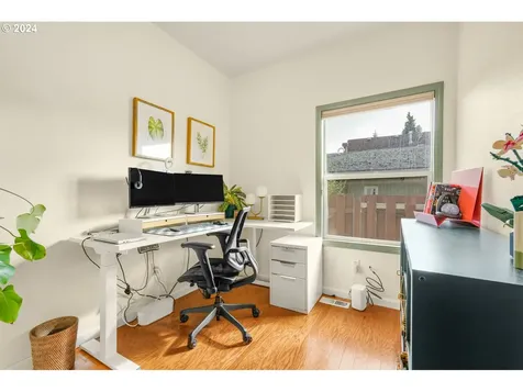 6424 SE 84th Place Portland OR 97266