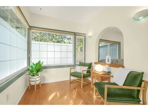 6424 SE 84th Place Portland OR 97266