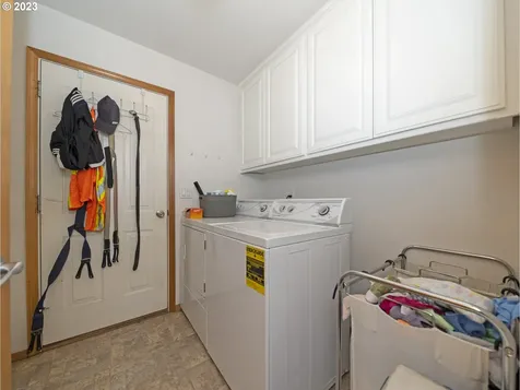 10475 Nw Main Street North Plains OR 97133