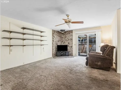 18308 Pilkington Road Lake Oswego OR 97035