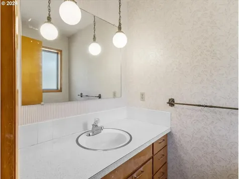 18308 Pilkington Road Lake Oswego OR 97035
