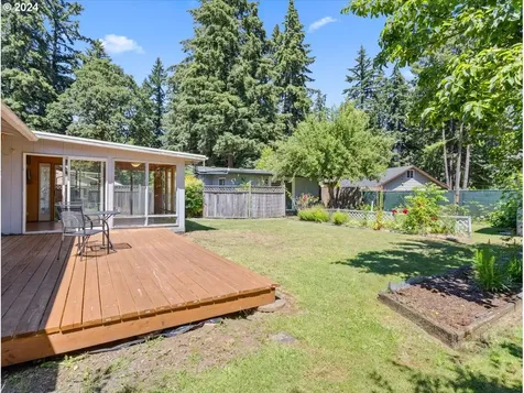 18308 Pilkington Road Lake Oswego OR 97035