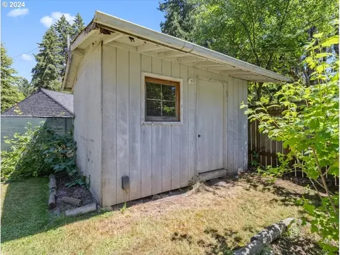 18308 Pilkington Road Lake Oswego OR 97035