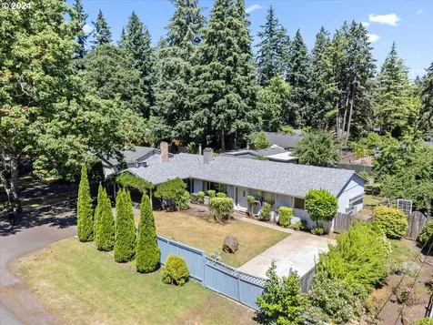 18308 Pilkington Road Lake Oswego OR 97035
