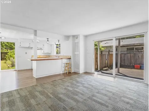 18308 Pilkington Road Lake Oswego OR 97035