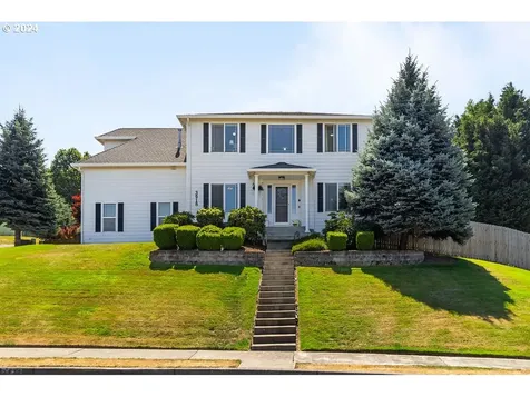 3918 NW 17th Avenue Camas WA 98607