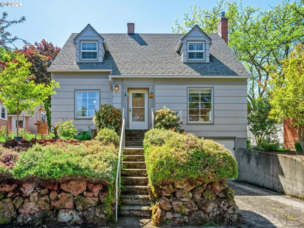 6815 Se 21st Avenue Portland OR 97202