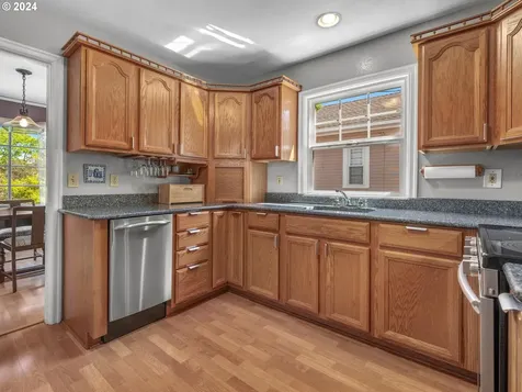 6815 Se 21st Avenue Portland OR 97202