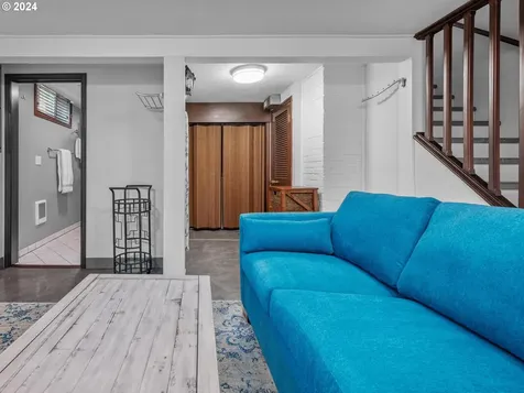 6815 Se 21st Avenue Portland OR 97202