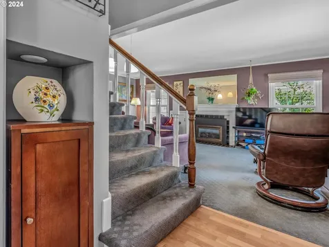 6815 Se 21st Avenue Portland OR 97202