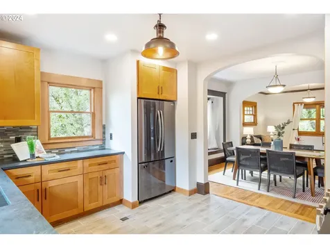 6846 Ne Mallory Avenue Portland OR 97211
