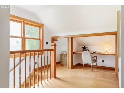 6846 Ne Mallory Avenue Portland OR 97211