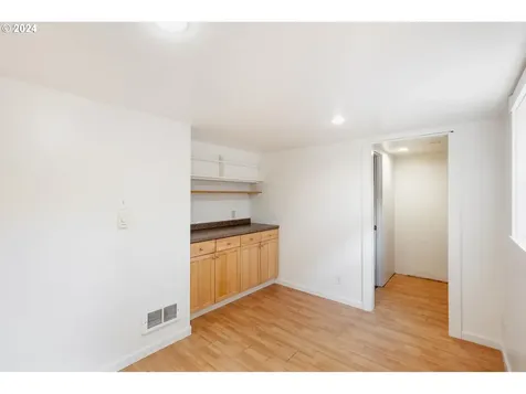 6846 Ne Mallory Avenue Portland OR 97211