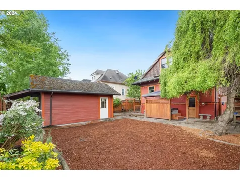 6846 Ne Mallory Avenue Portland OR 97211