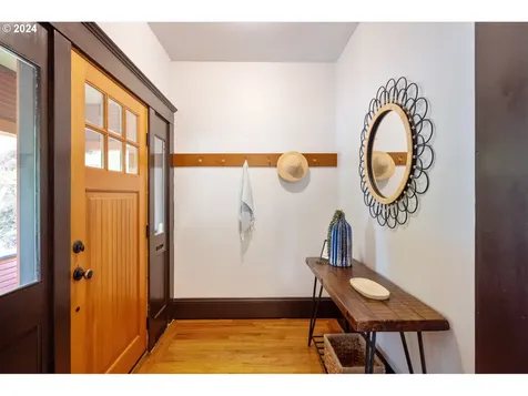 6846 Ne Mallory Avenue Portland OR 97211