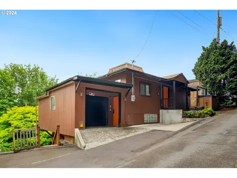 6920 SW 2nd Avenue Portland OR 97219