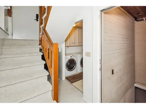 6920 SW 2nd Avenue Portland OR 97219
