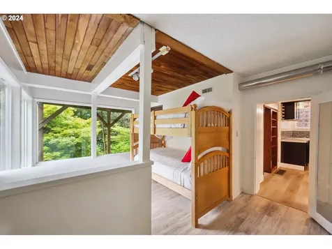 6920 SW 2nd Avenue Portland OR 97219