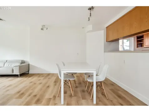6920 SW 2nd Avenue Portland OR 97219