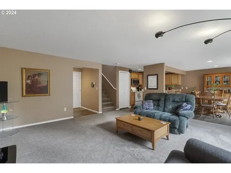 3720 NE Spring Meadow Court Mcminnville OR 97128