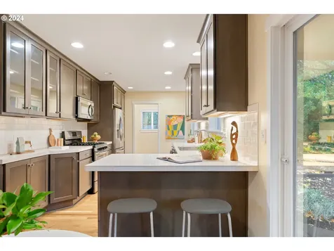 4710 SW 47th Avenue Portland OR 97221