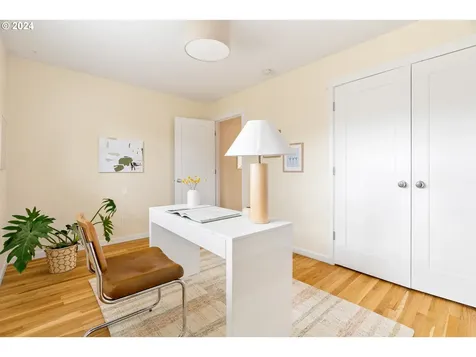 4710 SW 47th Avenue Portland OR 97221