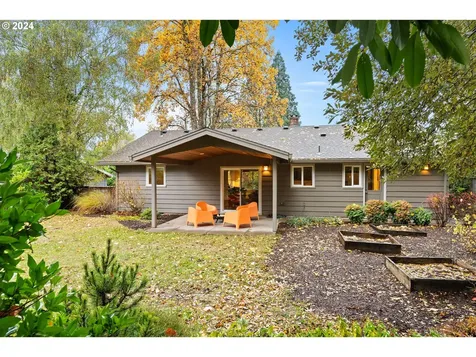 4710 SW 47th Avenue Portland OR 97221