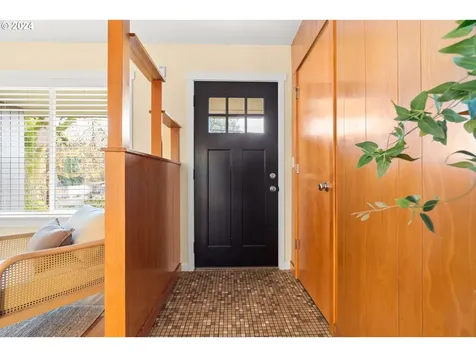 4710 SW 47th Avenue Portland OR 97221