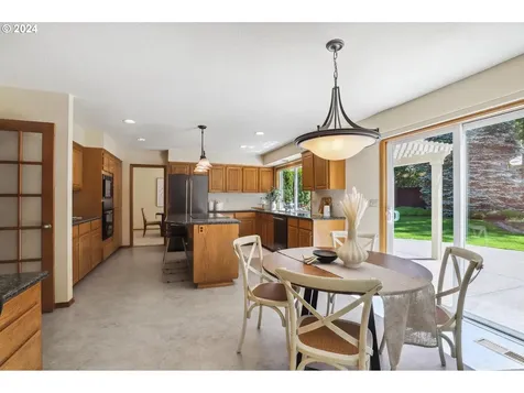 3150 Nw Bauer Woods Drive Portland OR 97229