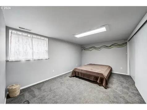 5709 Se Lafayette Street Portland OR 97206