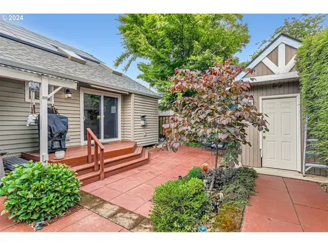 215 E Hereford Street Gladstone OR 97027