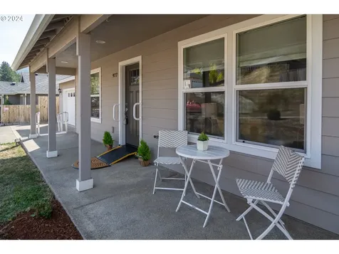 977 Forest Heights Street Sutherlin OR 97479