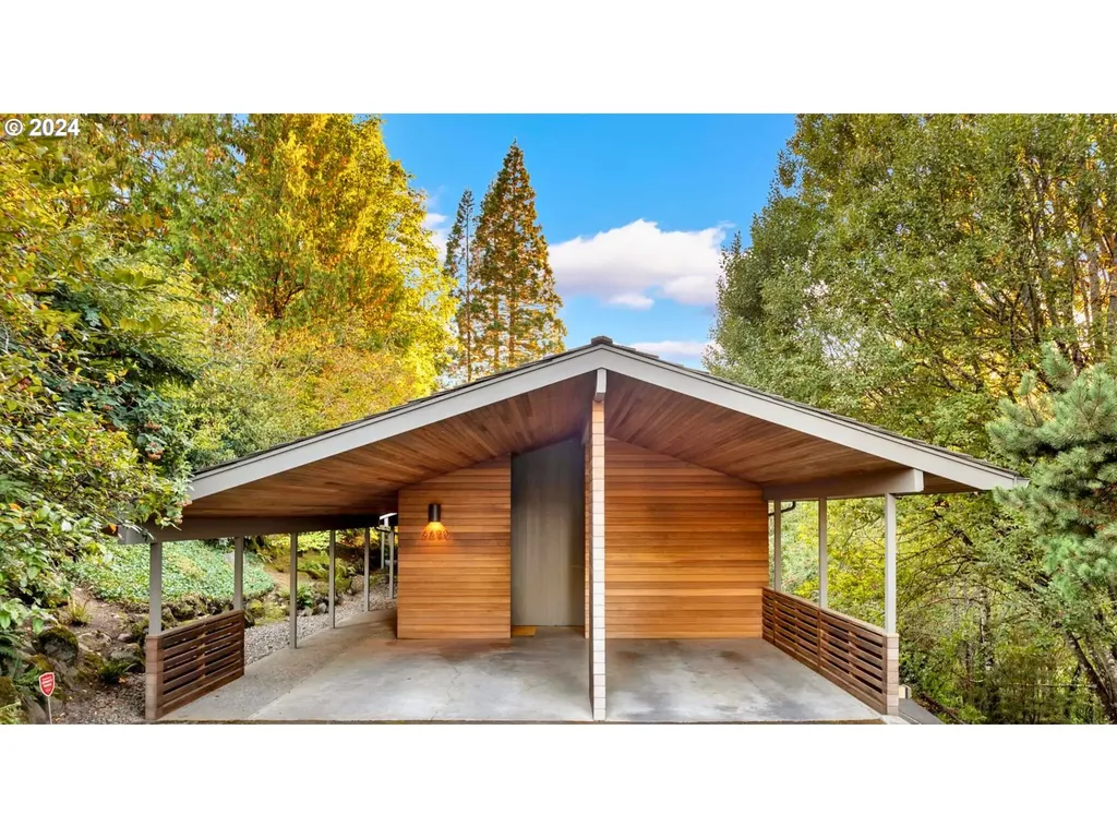 6690 SW Gable Parkway Portland OR 97225