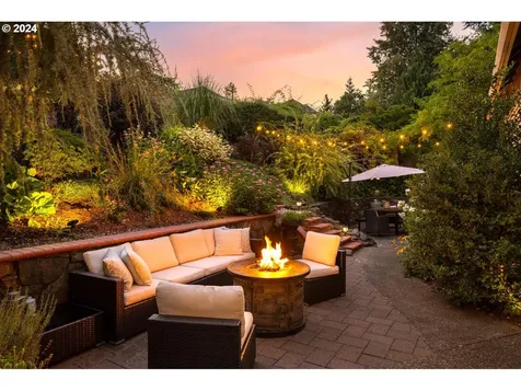 2881 Beacon Hill Drive West Linn OR 97068