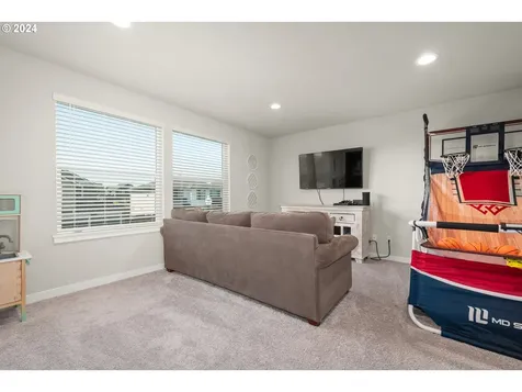 8716 N 5th Street Ridgefield WA 98642