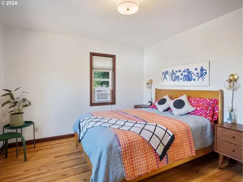 3836 Ne Emerson Street Portland OR 97211