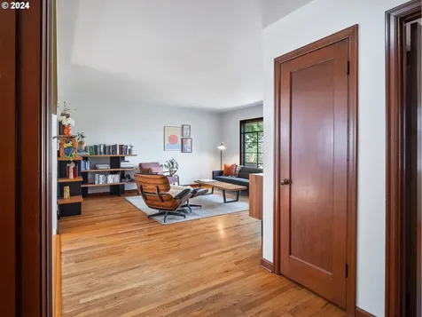 3836 Ne Emerson Street Portland OR 97211