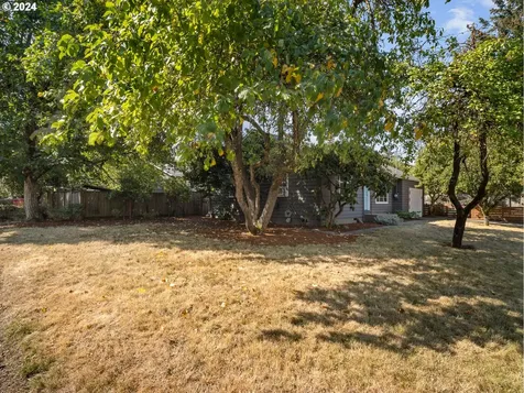 3836 Ne Emerson Street Portland OR 97211
