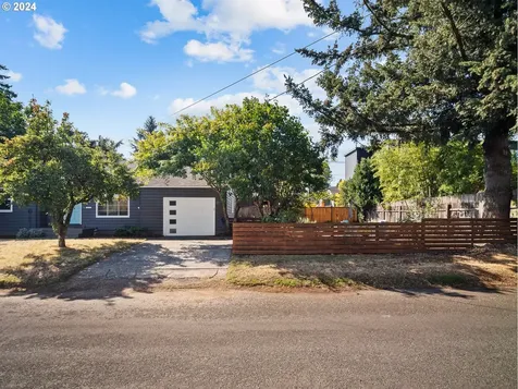 3836 Ne Emerson Street Portland OR 97211