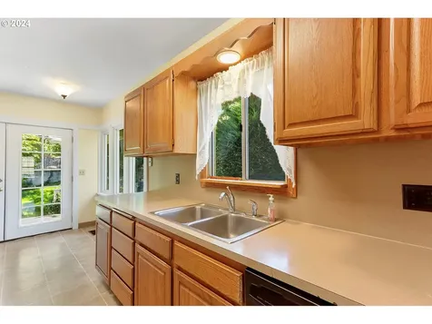 1214 Garrison Street The Dalles OR 97058