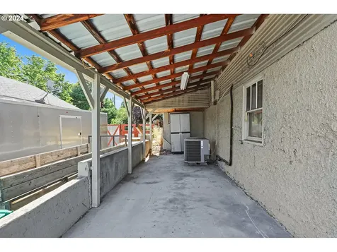 1214 Garrison Street The Dalles OR 97058
