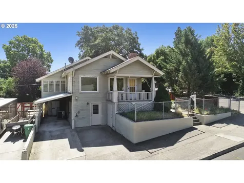 1214 Garrison Street The Dalles OR 97058