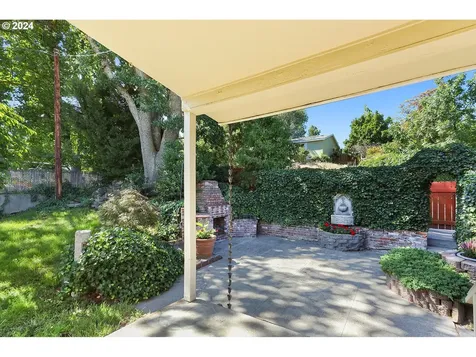 1214 Garrison Street The Dalles OR 97058