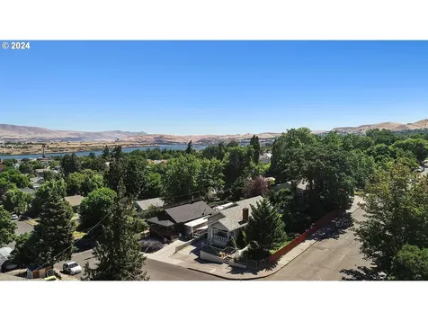 1214 Garrison Street The Dalles OR 97058