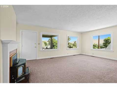 1214 Garrison Street The Dalles OR 97058