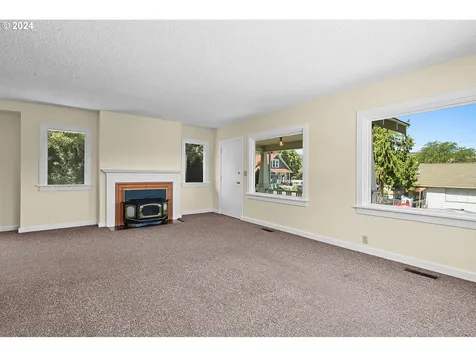 1214 Garrison Street The Dalles OR 97058