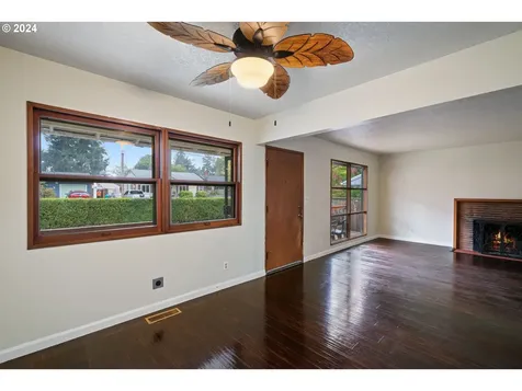 10112 N Buchanan Avenue Portland OR 97203